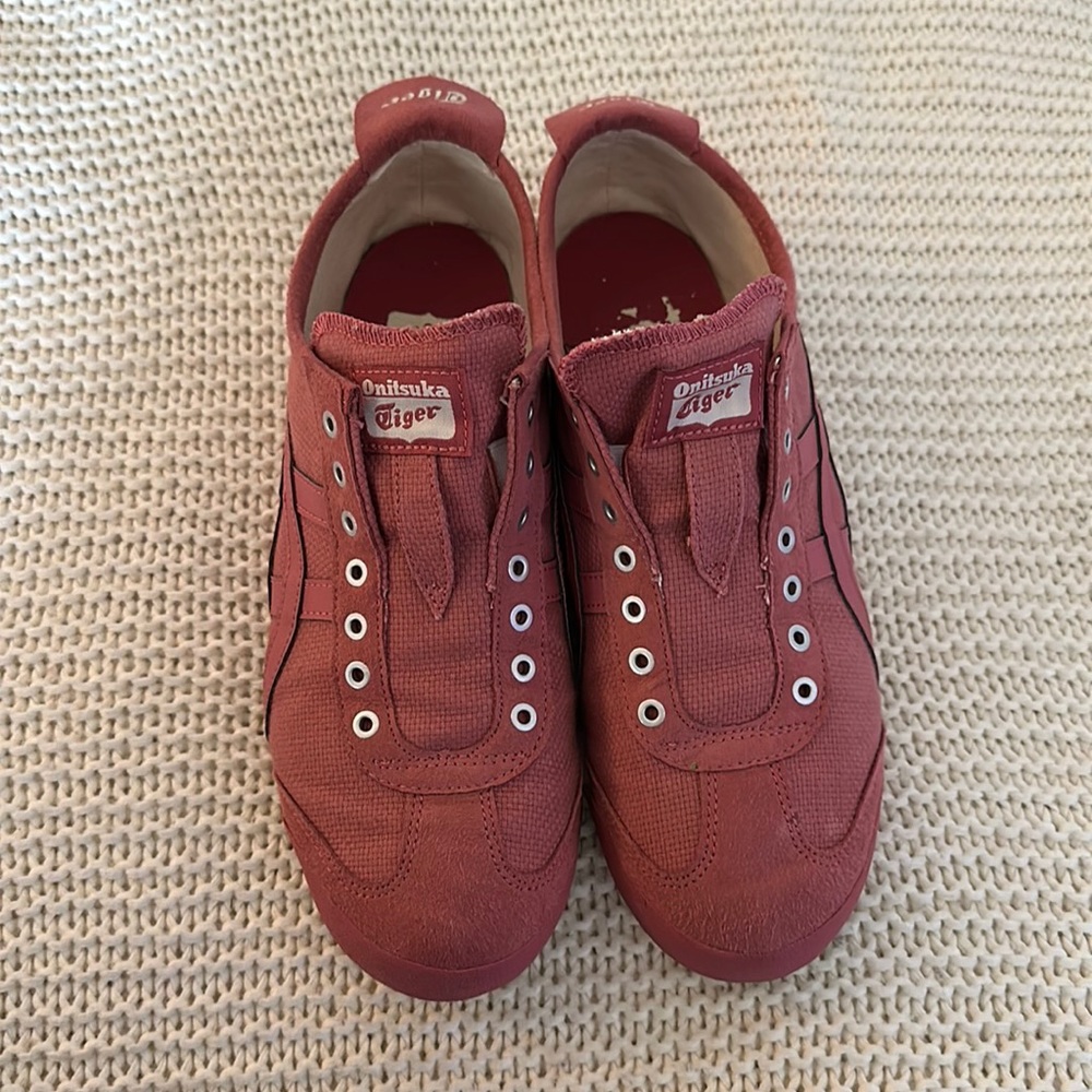 Onitsuka Tiger by Asics Sneakers Mauve Size 9
